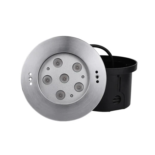 Luzes subaquáticas para piscina subterrânea